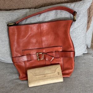 FRYE AND CO. Burnt Orange Leather Shoulder Bag with Buckle Accent.